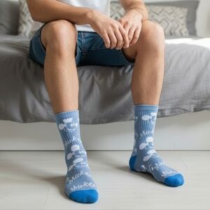 NWT Men's Disney Mickey Mouse Socks - size 9-13